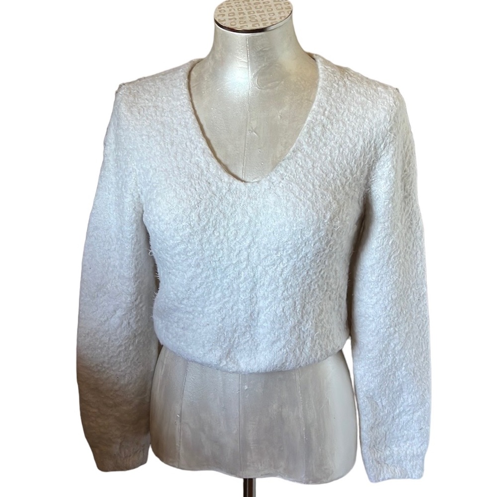 May Berries Juniors cropped warm sweater with soft furry like lining size Medium